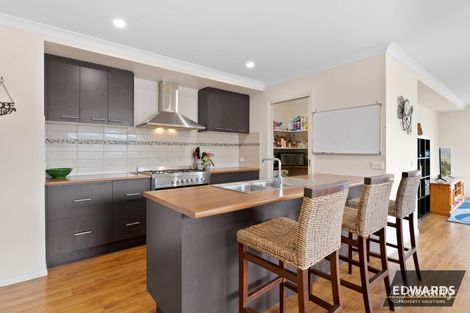 Property photo of 45 Empire Avenue Drouin VIC 3818