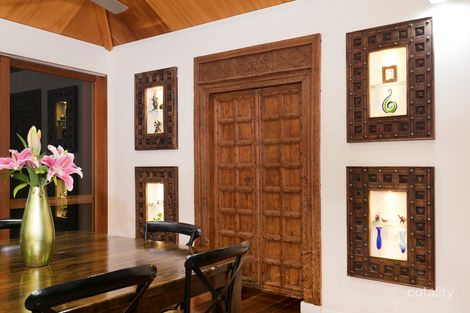 10 Vista St, Bardon, QLD 4065