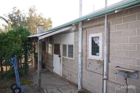 Property photo of 8 Goomalling Road Northam WA 6401