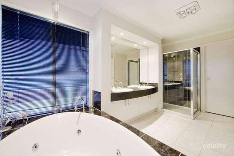 Property photo of 13 Sommersby Road Point Cook VIC 3030