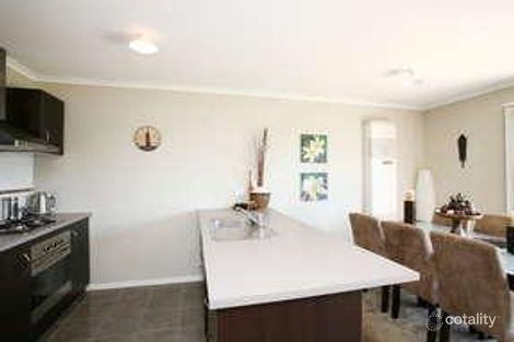 Property photo of 38 Greenaway Terrace Cranbourne East VIC 3977