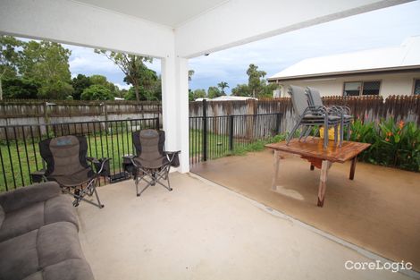 Property photo of 1 Daintree Drive Bushland Beach QLD 4818
