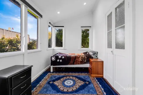 Property photo of 27 Fourth Road Armadale WA 6112