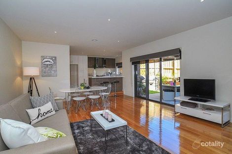 Property photo of 1/14 Rotherwood Avenue Mitcham VIC 3132