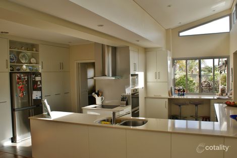 Property photo of 2 Stonyfell Drive Murray Bridge SA 5253