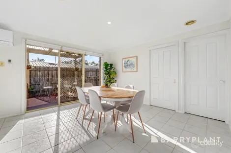 Property photo of 2/16 Stud Road Bayswater VIC 3153
