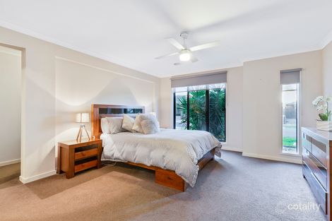 Property photo of 25 Montpellier Drive Hillside VIC 3037
