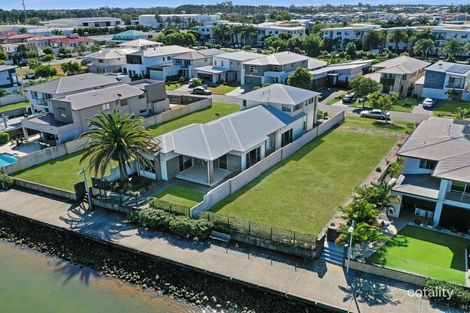 Property photo of 26 Harbour Rise Hope Island QLD 4212