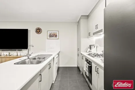 Property photo of 2 Davey Lane Evanston Gardens SA 5116