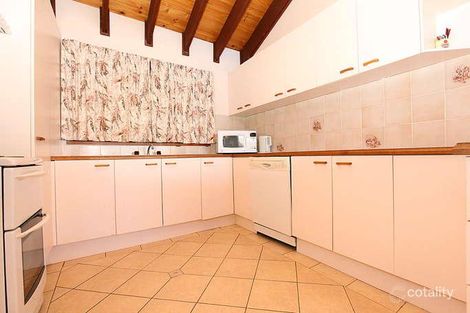 Property photo of 7 Snow Gum Place Jerrabomberra NSW 2619