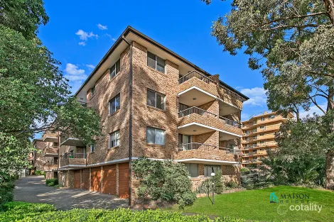 Property photo of 2/11-13 Good Street Parramatta NSW 2150