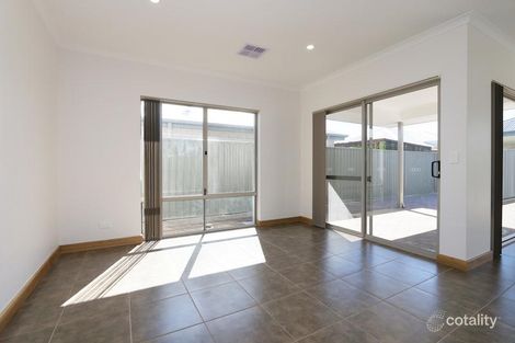 Property photo of 23 Portsmouth Way Harrisdale WA 6112