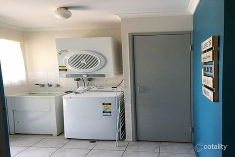 3/2 Coral Dr, Blacks Beach, QLD 4740