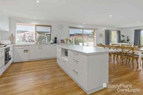 Property photo of 28 Parkside Crescent Mornington VIC 3931