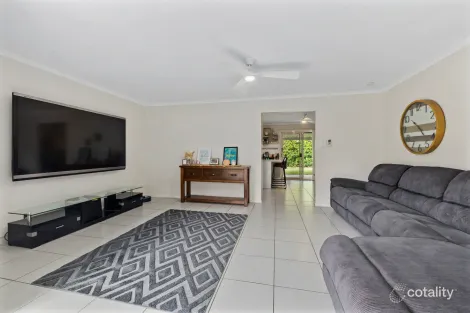 Property photo of 6 Wren Court Emerald QLD 4720