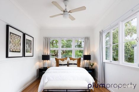 Property photo of 126 Taringa Parade Indooroopilly QLD 4068