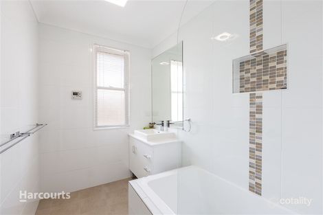 Property photo of 46 Fleetwood Crescent Warilla NSW 2528