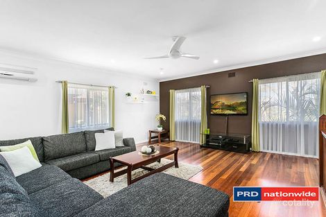 Property photo of 12 Figtree Crescent Figtree NSW 2525