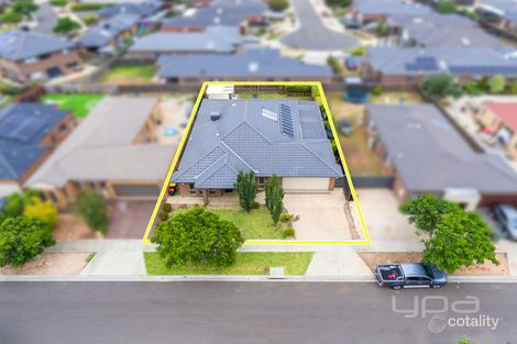 Property photo of 6 Gautam Grove Harkness VIC 3337