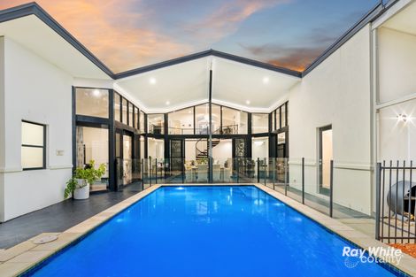 33-35 BAYVIEW DR, TANAH MERAH, QLD 4128