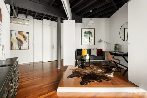 Property photo of 18/11 Anderson Street West Melbourne VIC 3003