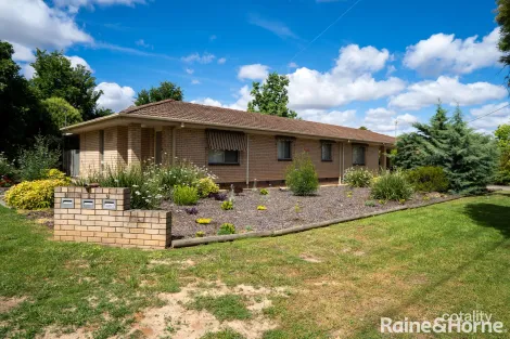 Property photo of 3/2 Raye Street Tolland NSW 2650