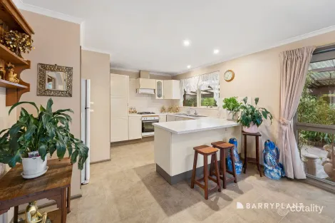 Property photo of 51 Grayson Drive Scoresby VIC 3179