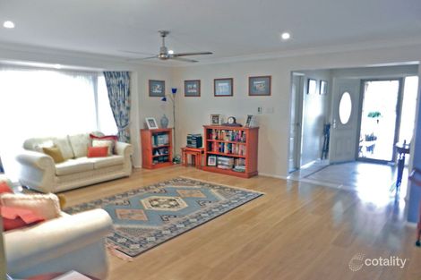 Property photo of 6 Mariner Close Summerland Point NSW 2259