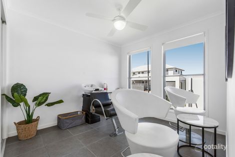 Property photo of 44 Meredith Crescent Baringa QLD 4551