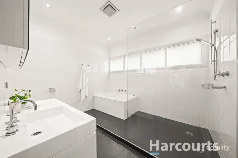 Property photo of 1/29 Aubrey Grove Boronia VIC 3155