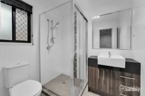 Property photo of 27 Silvertop Crescent Spring Mountain QLD 4300