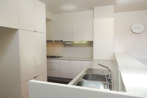 Property photo of 1/10 Arden Court Kew East VIC 3102