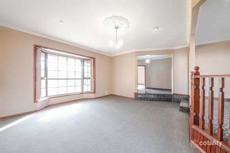 Property photo of 33 Princetown Avenue Craigieburn VIC 3064