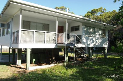 Property photo of 1 Orange Grove Street Coochiemudlo Island QLD 4184