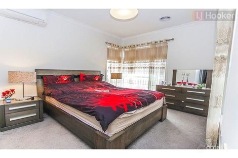 Property photo of 14 Honour Street Craigieburn VIC 3064