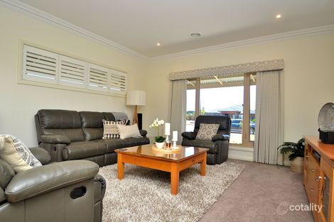 Property photo of 10 Maxwell Street Cardigan Village VIC 3352