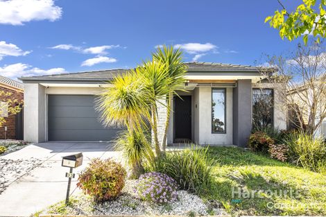 Property photo of 33 Ashgrove Drive Deer Park VIC 3023