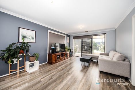 Property photo of 33 Ashgrove Drive Deer Park VIC 3023