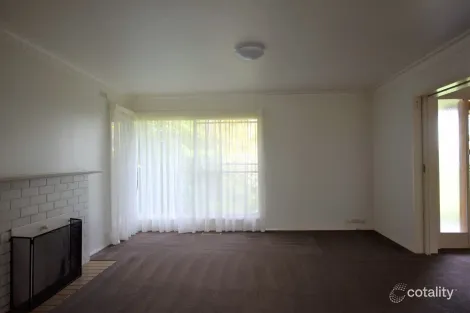 Property photo of 71 Mickle Crescent Warrnambool VIC 3280