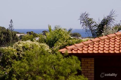 Property photo of 3 Gladman Way Karrinyup WA 6018
