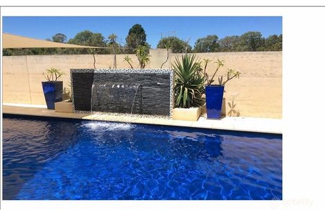 16 Engleswood Arc, Canning Vale, WA 6155