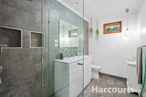 Property photo of 32 Chamberlain Drive Kilsyth South VIC 3137
