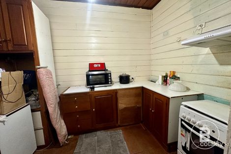 Property photo of 22 Hendersons Road Bowenvale VIC 3465