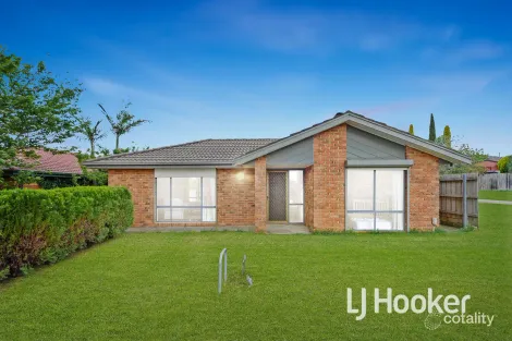 Property photo of 35 Ralph Crescent Hampton Park VIC 3976