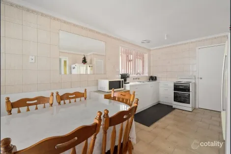 Property photo of 26 Leon Avenue Rosebud VIC 3939