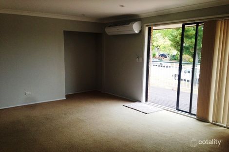 Property photo of 20 Chasselas Avenue Eschol Park NSW 2558
