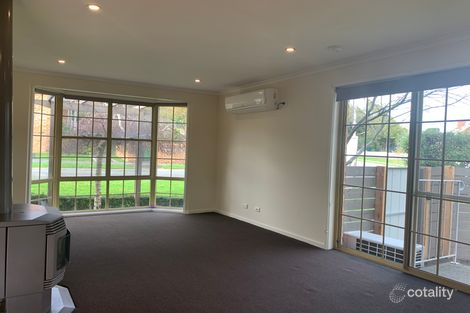 Property photo of 1/17-19 Wilson Street Berwick VIC 3806