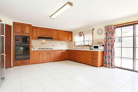 Property photo of 7 Sunbird Crescent Hoppers Crossing VIC 3029