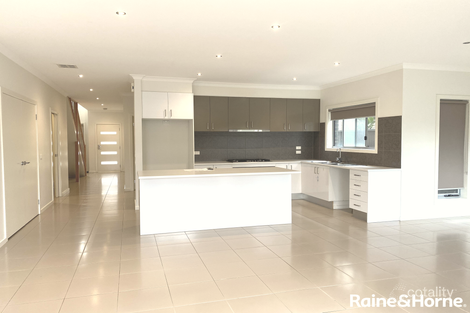 Property photo of 50 Lorimer Street Caroline Springs VIC 3023