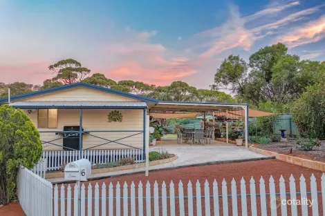 6 Bishop Ct, Toodyay, WA 6566